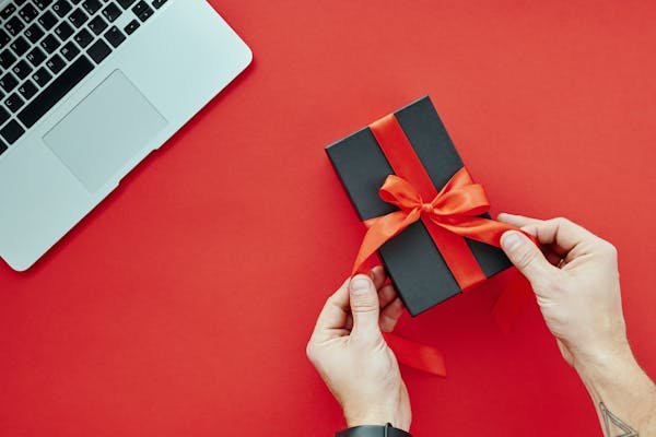 Idées de cadeaux éthiques et sur mesure pour entreprises à noël